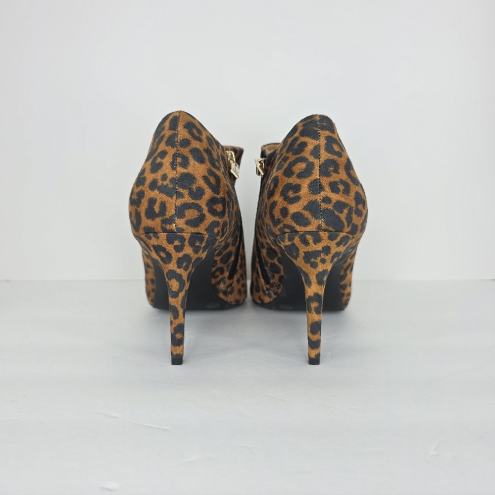 Jessica Simpson 3.5 Stiletto Heels Faux Leopard Print Suede Side Zipper Size 9.5 - Picture 4 of 12